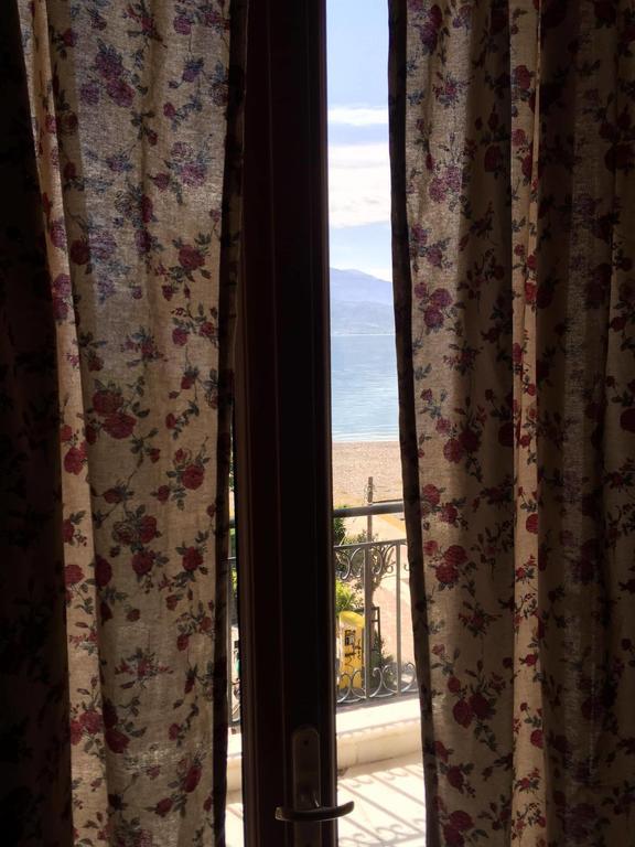 Regina Hotel Nafpaktos Eksteriør billede